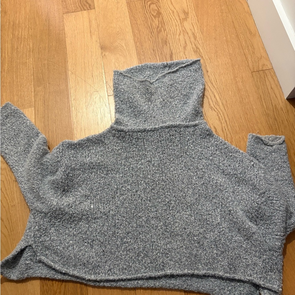 Heather Gray Turtleneck Sweater with Long Sleeves